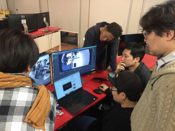 경기도와 경기콘텐츠진흥원이 VR/AR산업 전문 인재 양성을 위한 ‘VR/AR 아카데미’ 입문과정과 기본과정 1기 교육생을 각각 모집한다. © 경기G뉴스 경기도와 경기콘텐츠진흥원이 VR/AR산업 전문 인재 양성을 위한 ‘VR/AR 아카데미’ 입문과정과 기본과정 1기 교육생을 각각 모집한다. ? 경기G뉴스