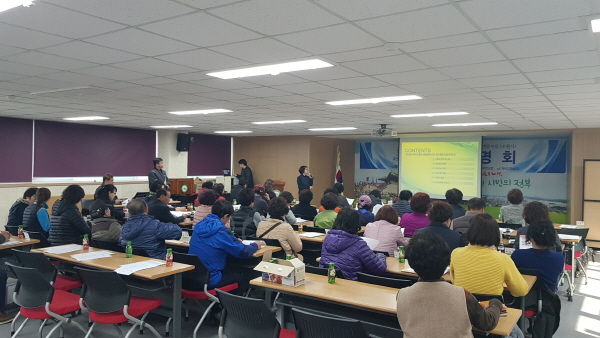 13일 인계동주민자치센터에서 열린 주민설명회