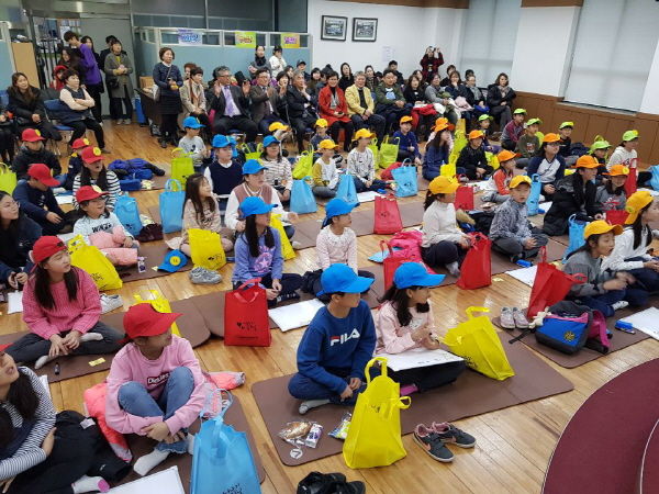 군포2동 제7회 함께하는 독서골든벨 대회 현장