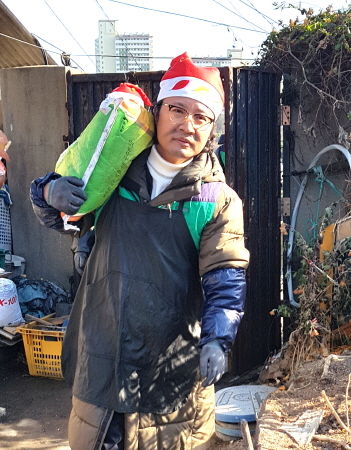 한한국 김포시 홍보대사 사랑의 쌀 연탄나누기 나눔 봉사활동