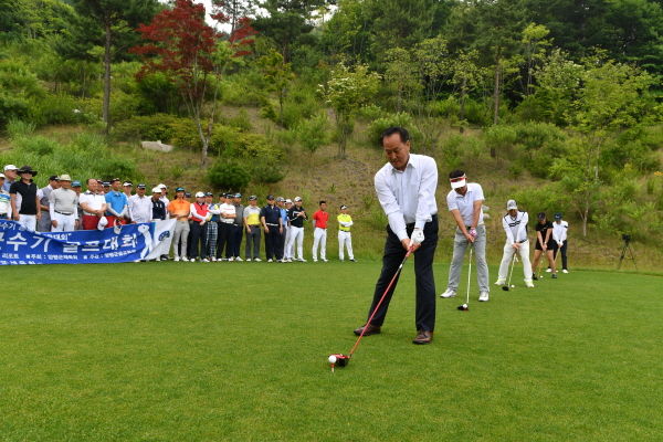 지난 17일 양평 더 스타 휴 골프장에서 제22회 양평군수기 종목별 체육대회 골프대회가 개최됐다.