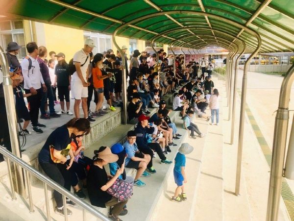 지난 15일 도곡초등학교에서는 ‘2019 도곡 가족과 함께 하는 금연=건강 등반대회’가 열렸다.