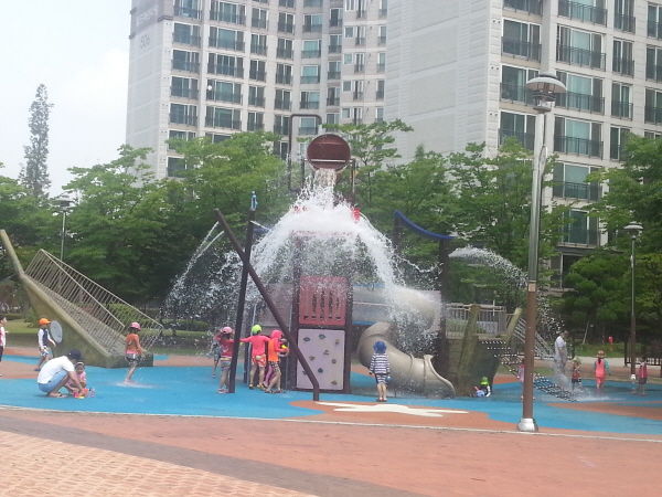 고촌 제1근린공원 물놀이장