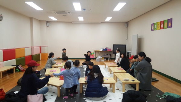 광주시립중앙도서관은 다가오는 여름방학을 맞아 오는 7월 22일부터 8월 9일까지 시립중앙·오포·초월·곤지암·능평 5개 도서관에서 ‘방학특강 및 독서교실’을 운영한다.