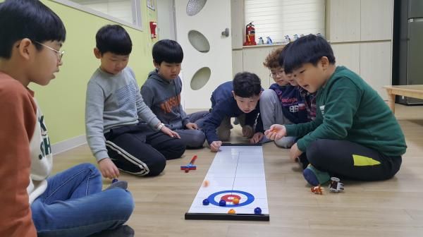 아동돌봄 또래놀이