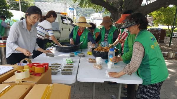 하남시 천현동 새마을협의회ㆍ부녀회, 사랑의 밑반찬과 감자 전달