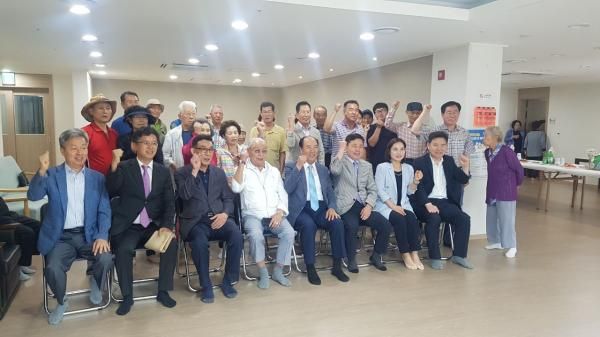 운양동 케이씨씨(kcc)스위첸 2차 아파트 경로당 개소식