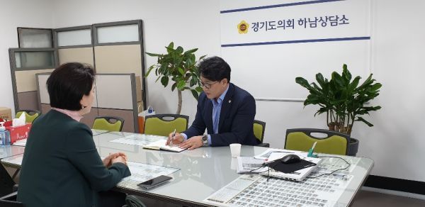 경기도의회 하남상담소 추민규 도의원 하남시 관내 학교, 클라이밍 안전점검 및 프로그램구축 면담