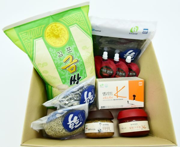 김포시, 모든 학생 가정에 학교급식 식재료 꾸러미 배달