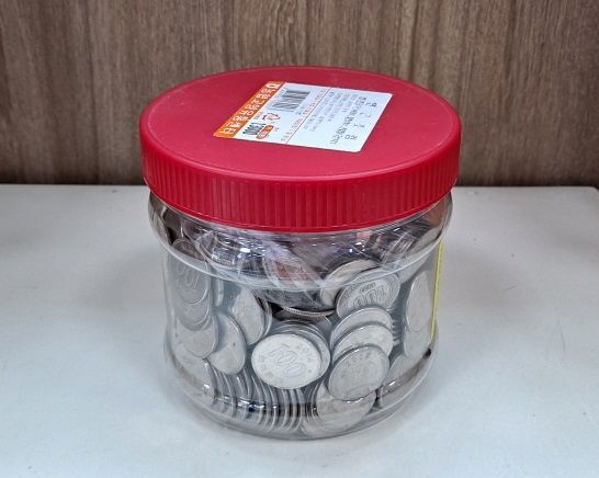 고양시 일산2동, 반찬통에 가득 담긴 기부금 전달받아