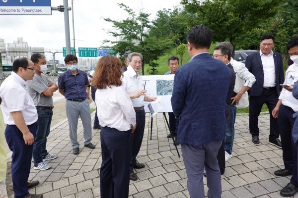 오명근 의원, 스타필드 안성 인근 육교 설치 관련 제2차 현장 정담회 개최