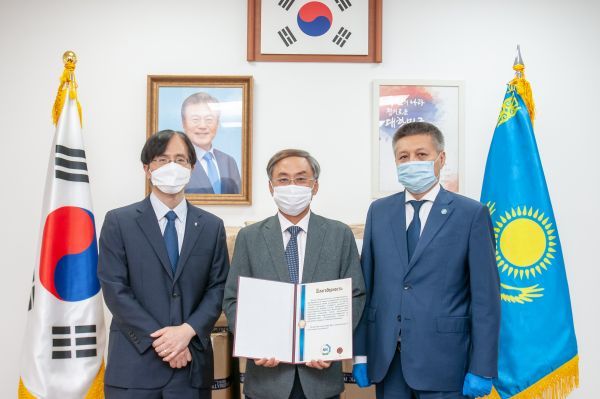한국관광공사, 카자흐스탄에 코로나19 방역물품 지원