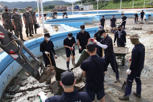 평택시, 진위천 유원지 피해복구 ‘구슬땀’