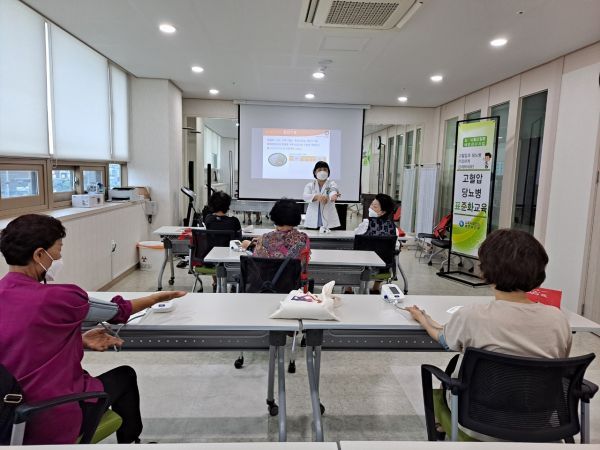 김포시 보건소, 심뇌혈관질환 예방?관리를 위한 고혈압?당뇨병 표준화교육 실시