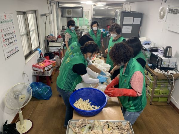 양주시 회천1동 새마을부녀회, 말복맞이‘영양가득 삼계탕’전달
