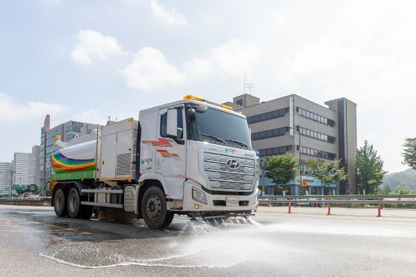 의왕시, 미세먼지 및 폭염 대응 고압 살수차 운영