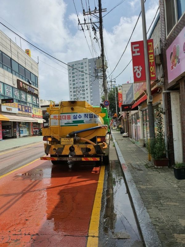 김포시, 폭염대응 도로 살수차 운용