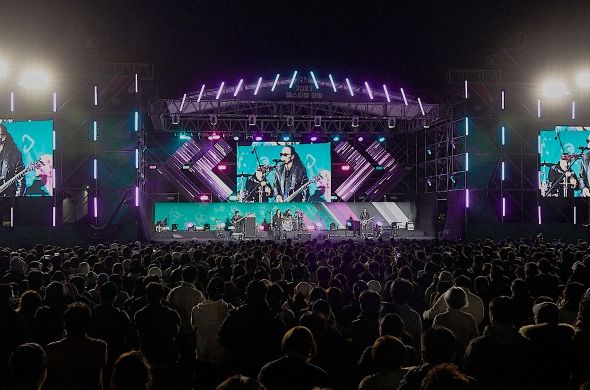 광명시가 지난 21일과 22일 양일간 광명시민체육관 일대에서 개최한 2023 페스티벌 광명이 누적 인원 약 6만 명이 참여한 가운데 화려한 막을 내렸다. 사진은 빛나는 라이브 현장.