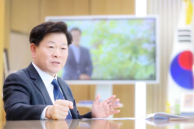 박승원 광명시장은 신년사를 통해 ‘시민이 체감하는 도시 변화 만들기’를 2024년 정책 목표로 삼았다고 밝혔다.