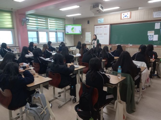 동두천시자살예방센터, 관내 6개 중학교 1학년 대상 생명지킴이 양성 교육 실시