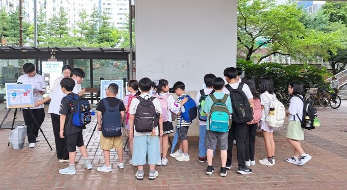 김해시장애인종합복지관 예비사회복지사가 주도하는‘장애인식개선캠페인’실시