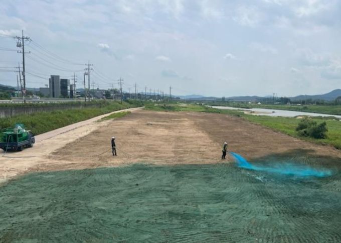 복하천 씨뿌리기 작업