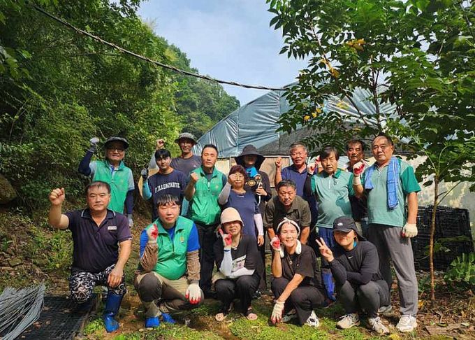 중앙동 새마을남녀지도자협의회, 사랑의 배추 모종 심기 실시