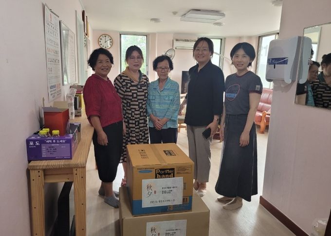 정왕2동, 추석맞이 경로당 23곳에 위문품 전달