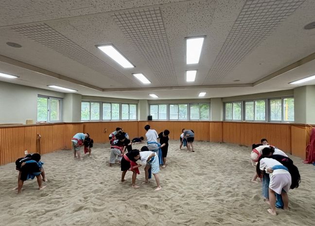 안산 매화 거점형 늘봄센터 양궁,대학연계,씨름 프로그램 운영