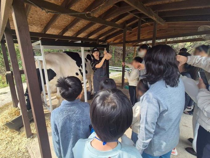 ‘가족愛 행복 더하기’ 진행하는 모습