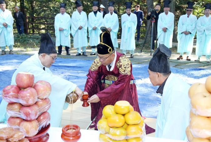 창원시 제30회 삼원제례