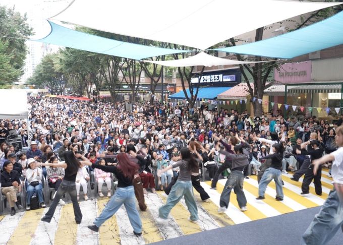 정자유스센터, 정자1동 차 없는 카페거리 축제 성료