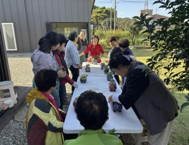농촌자원 융복합 치유농업 프로그램 운영 사진