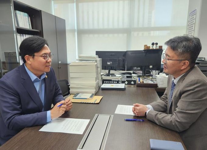 경기도의회 이용욱 의원, 재가노인지원서비스 일몰은 복지 후퇴... 복지국 책임있는 대책 마련 촉구