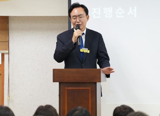 윤병태 시장이 운영성과 보고회에 참석해 인사말을 하고 있다. (사진 제공-나주시)