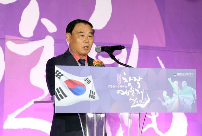 수원특례시의회, 보훈복지문화대학 창작예술제 참석