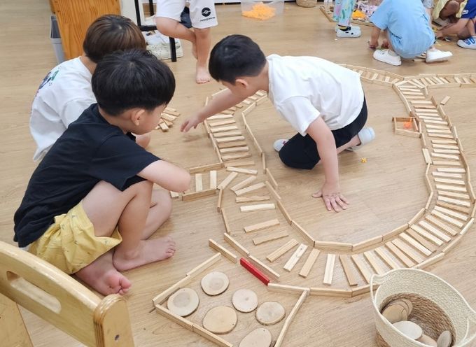 경북교육청, ‘2025 찾아가는 온(溫)놀이 지원 사업’ 12월 5일 마무리(취약지역(군?면) 영유아를 위한 맞춤형 정서?심리 지원 성과!)