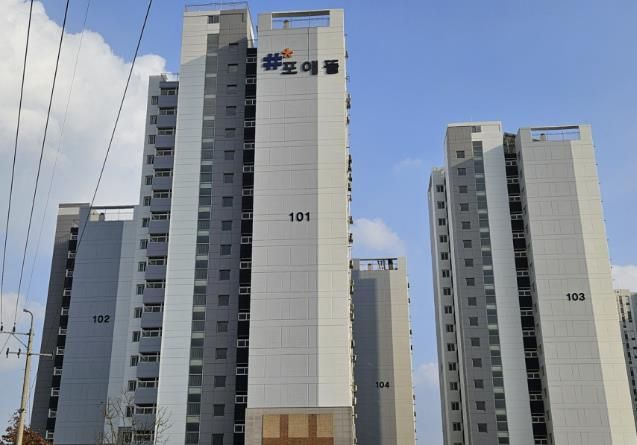 포천시 포애뜰, '색을 입히고 빛을 더하다' 외벽도색·엘이디(LED) 간판 새단장