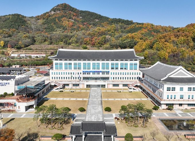 경북교육청, 미래 교육 대응 조직 체계 정비(미래 학교?학생 수련시설?AI 교육 기반 강화를 위한 조직기능 통합?확대)(전경사진)