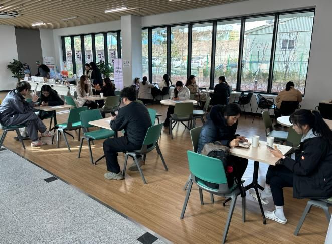 거제시가족센터, 양육자 위한 힐링교실 2탄 ‘커피 팝업스토어’ 큰 호응