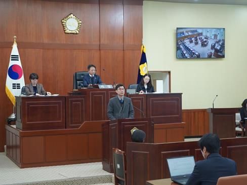 부산 영도구의회 이경민 의원, 5분 자유 발언 통해 영도구 공무원 친절마일리지 제도의 구조적 한계 지적 및 개선방향 제안