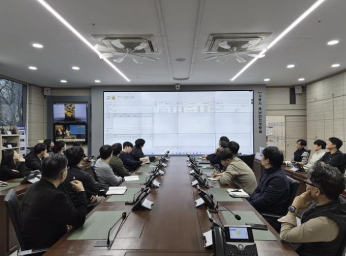 재난신고시스템을 모니터링 하는 현장