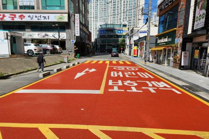 해운대구 “등하굣길이 안전해졌어요”- 방호울타리