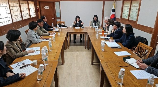 포항시는 지난 20일 장애인거주시설협회와 간담회를 개최했다.