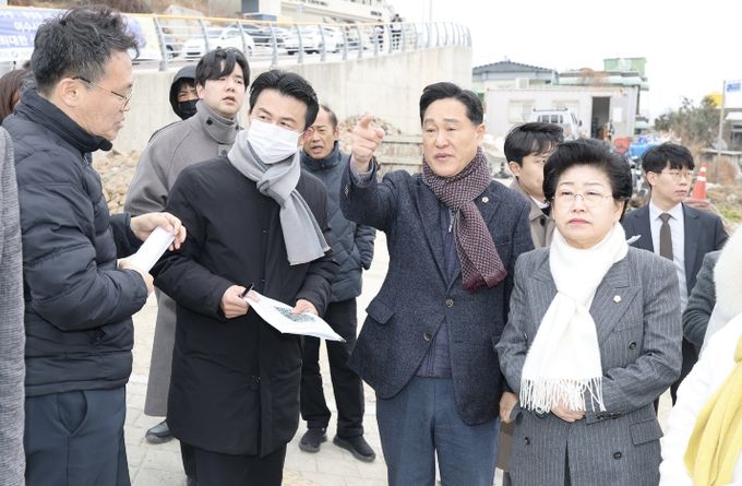 강문성 의원 광림동 민원 현장 점검